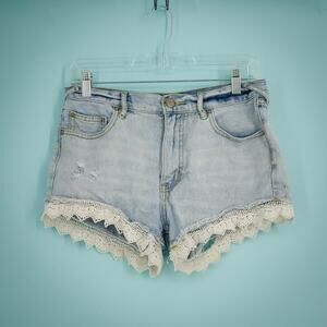 Free People Size 27 Light Wash Lacey Lace Button Zip Cotton Denim Jean Shorts
